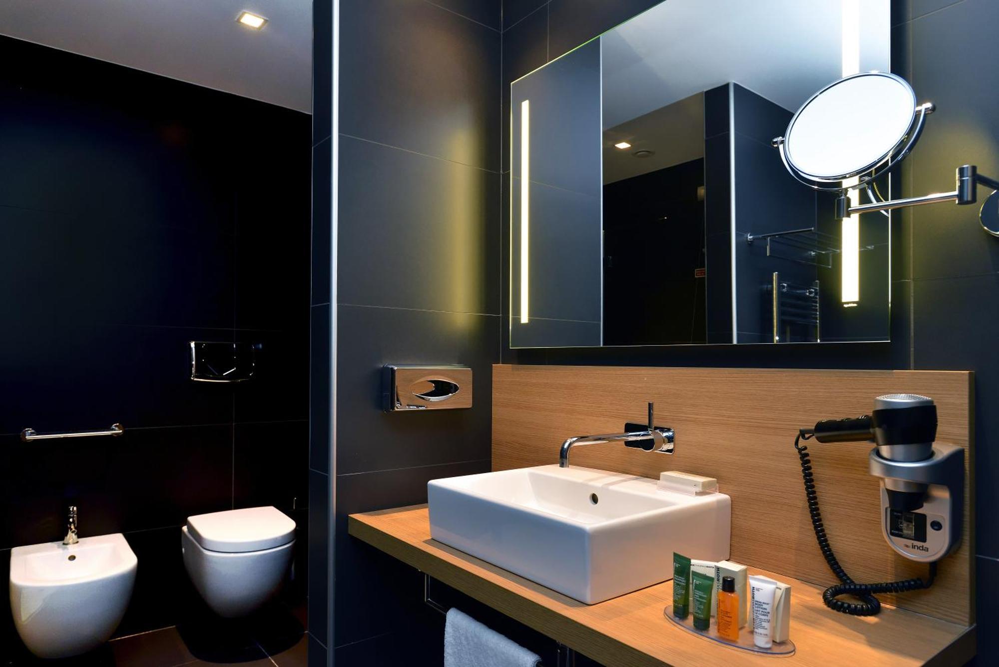 Hilton Garden Inn Milan North Екстериор снимка