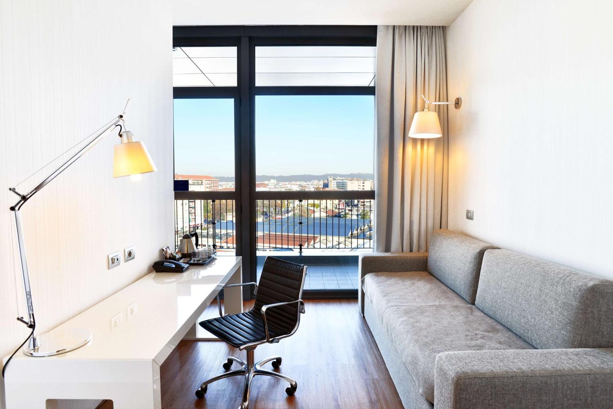 Hilton Garden Inn Milan North Екстериор снимка